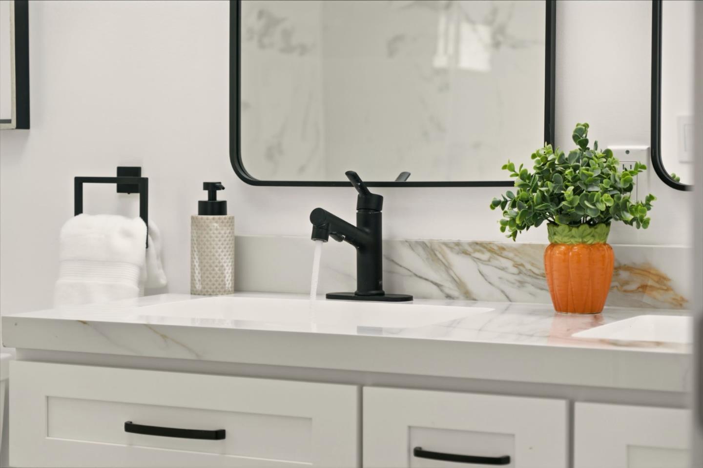 Detail Gallery Image 35 of 57 For 3104 San Andreas Dr, Union City,  CA 94587 - 4 Beds | 3/1 Baths