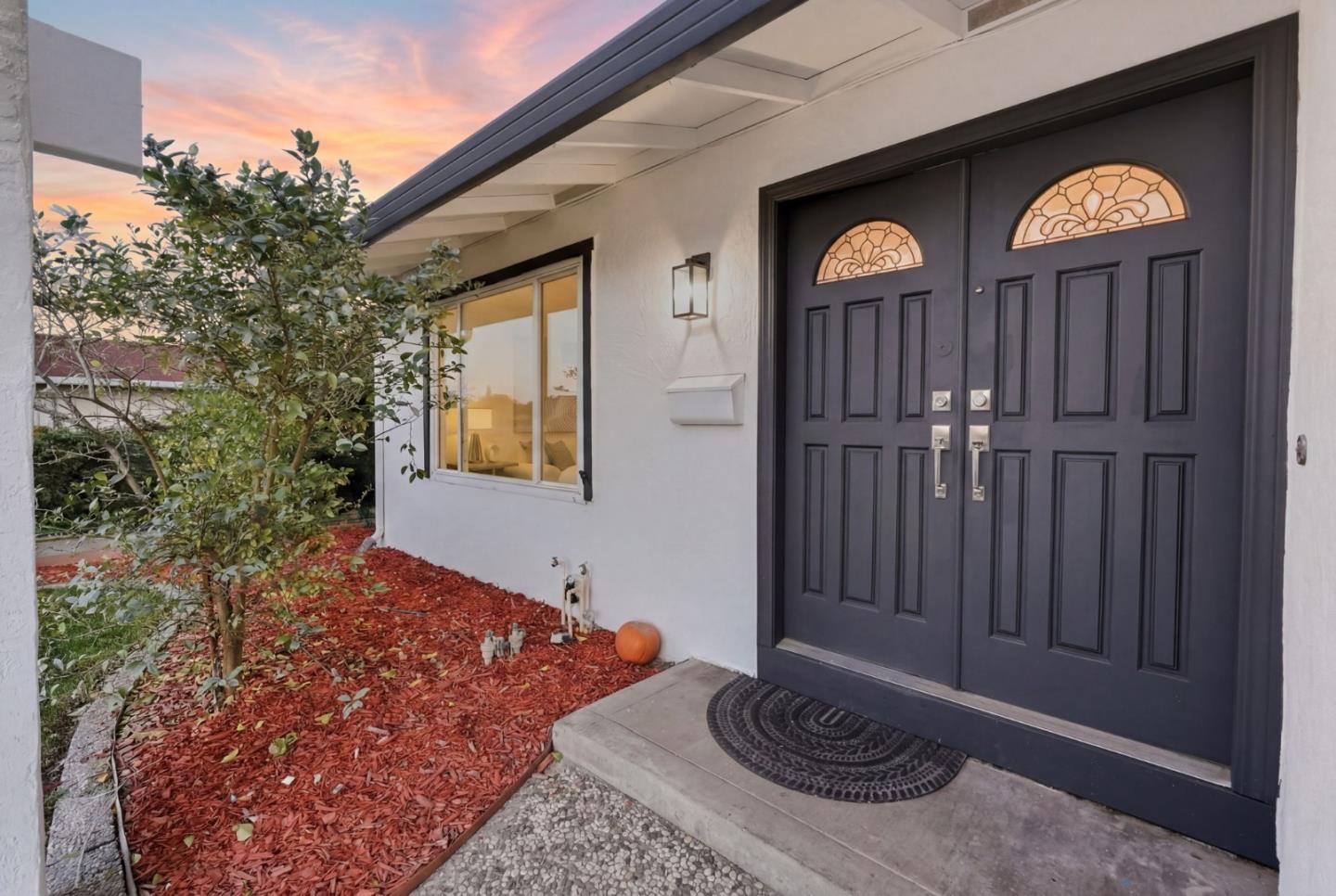 Detail Gallery Image 4 of 57 For 3104 San Andreas Dr, Union City,  CA 94587 - 4 Beds | 3/1 Baths