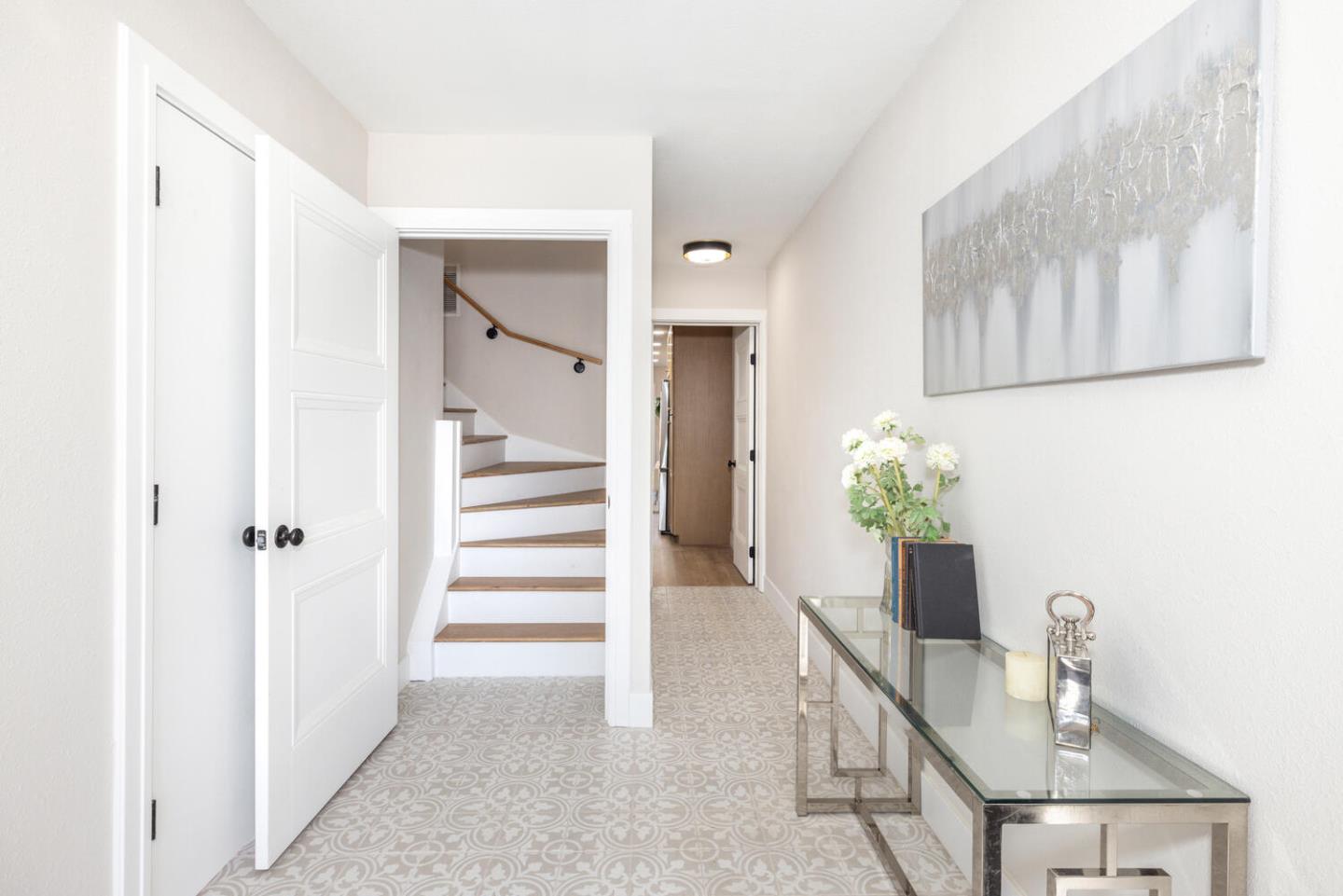 Detail Gallery Image 3 of 43 For 24 Tomaso Ct, San Francisco,  CA 94134 - 4 Beds | 2 Baths