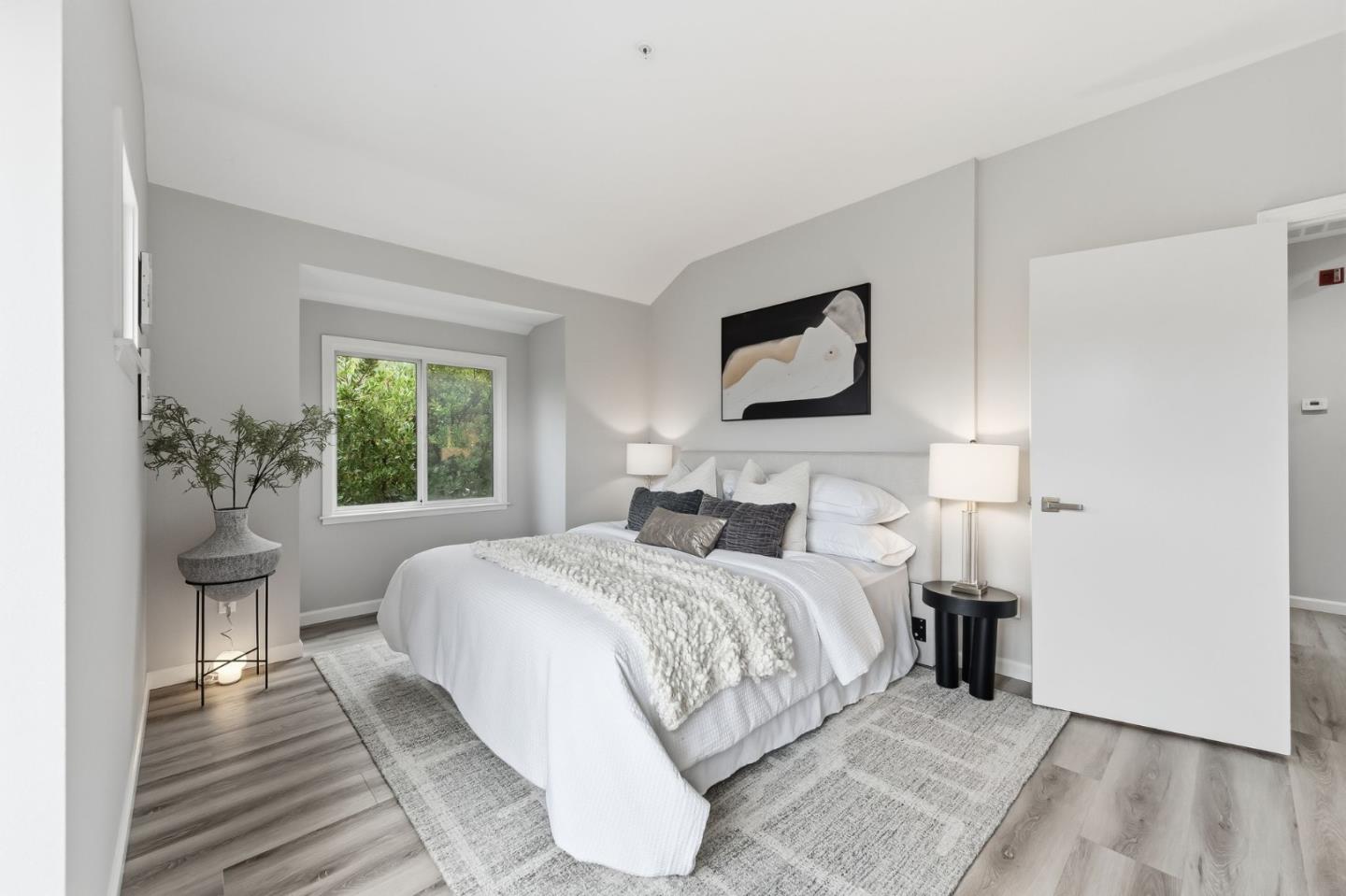 Detail Gallery Image 13 of 37 For 25 Mcaker Ct #103,  San Mateo,  CA 94403 - 3 Beds | 2/1 Baths