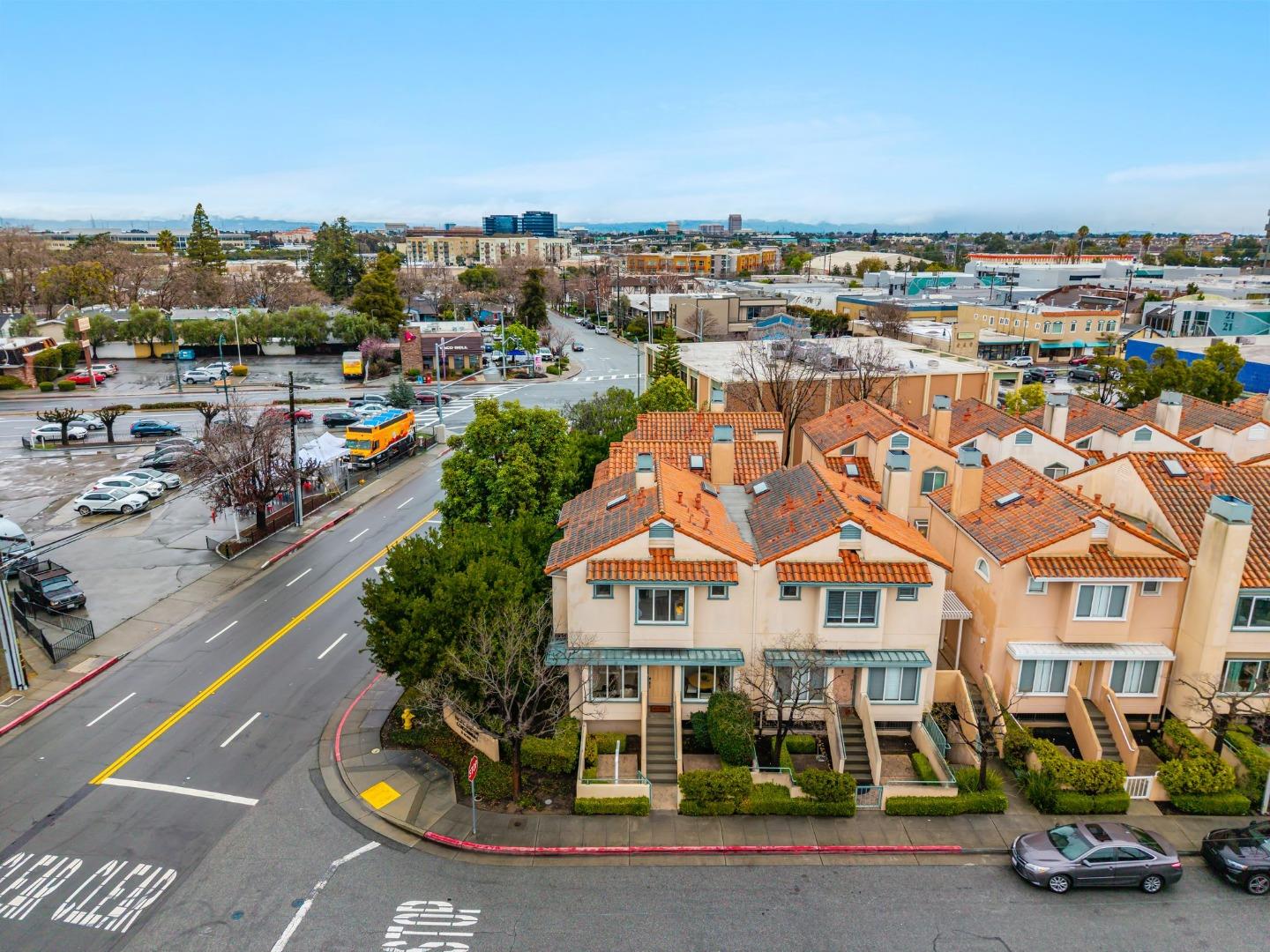 Detail Gallery Image 35 of 37 For 25 Mcaker Ct #103,  San Mateo,  CA 94403 - 3 Beds | 2/1 Baths