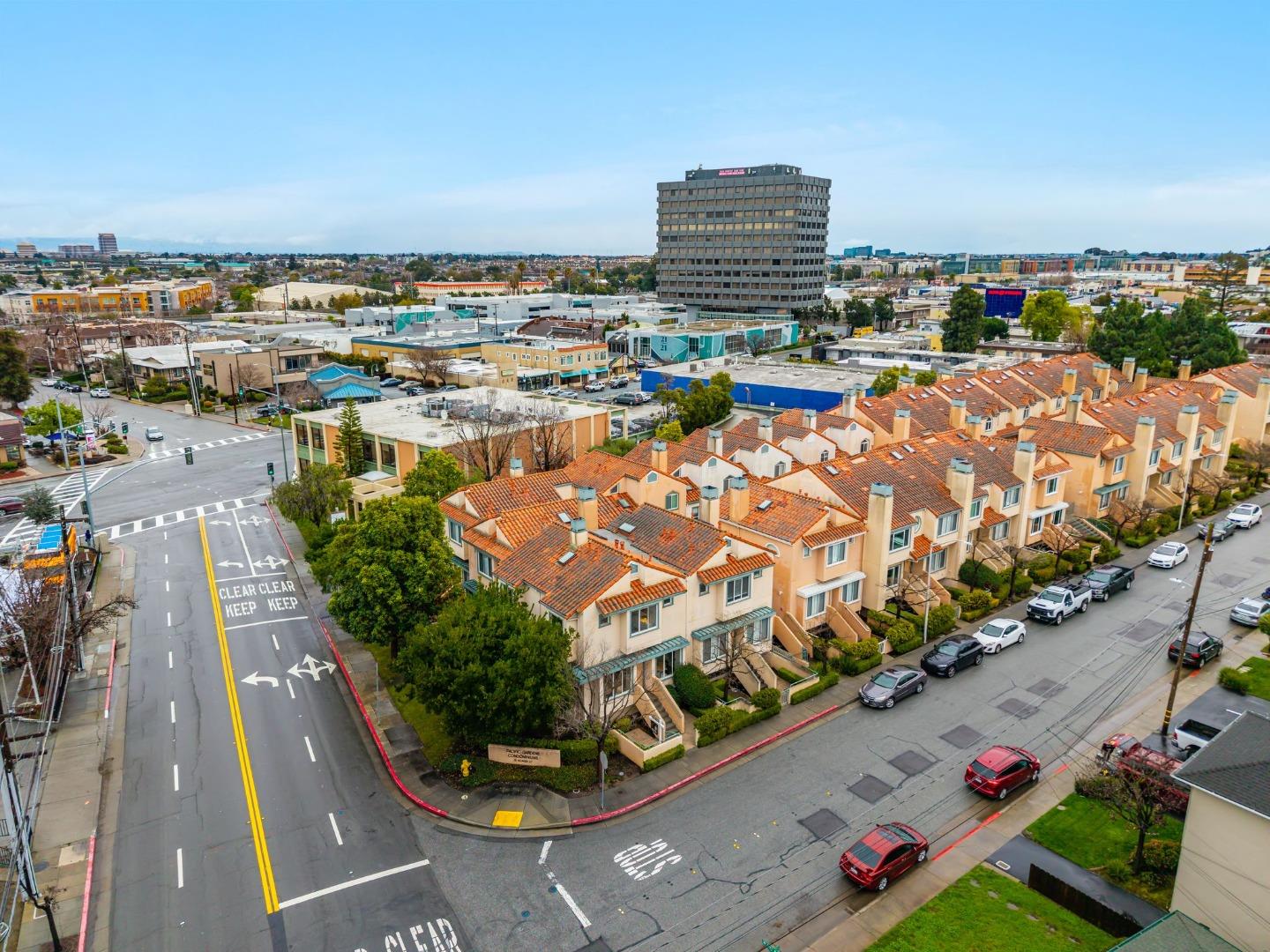 Detail Gallery Image 36 of 37 For 25 Mcaker Ct #103,  San Mateo,  CA 94403 - 3 Beds | 2/1 Baths
