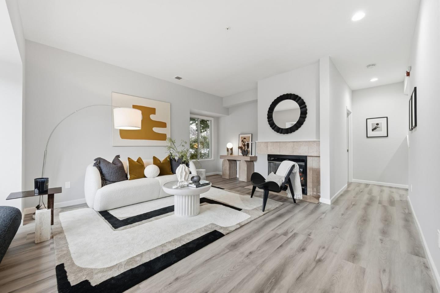 Detail Gallery Image 6 of 37 For 25 Mcaker Ct #103,  San Mateo,  CA 94403 - 3 Beds | 2/1 Baths