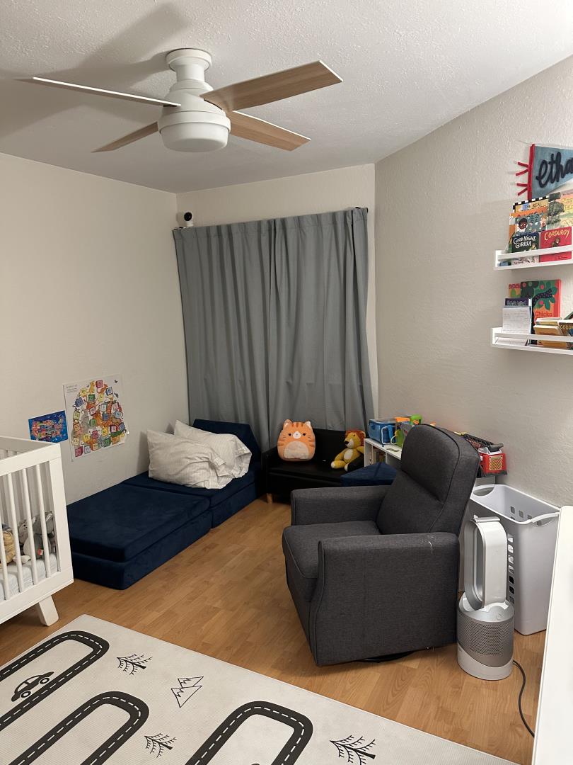 Detail Gallery Image 11 of 17 For 446 Barnegat Ln, Redwood City,  CA 94065 - 3 Beds | 2 Baths