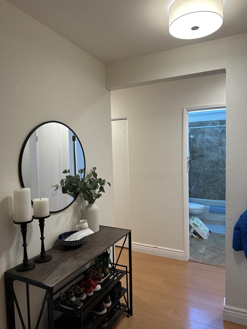 Detail Gallery Image 12 of 17 For 446 Barnegat Ln, Redwood City,  CA 94065 - 3 Beds | 2 Baths