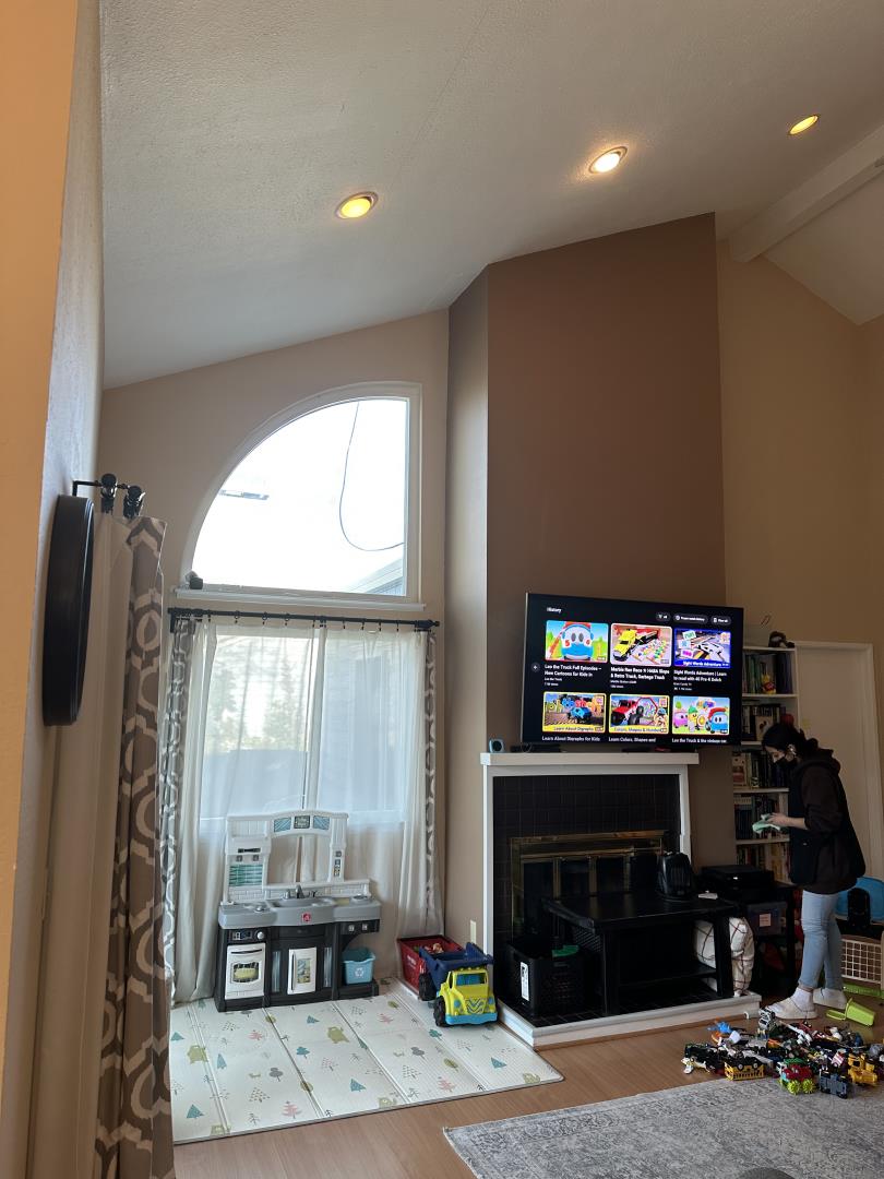 Detail Gallery Image 8 of 17 For 446 Barnegat Ln, Redwood City,  CA 94065 - 3 Beds | 2 Baths