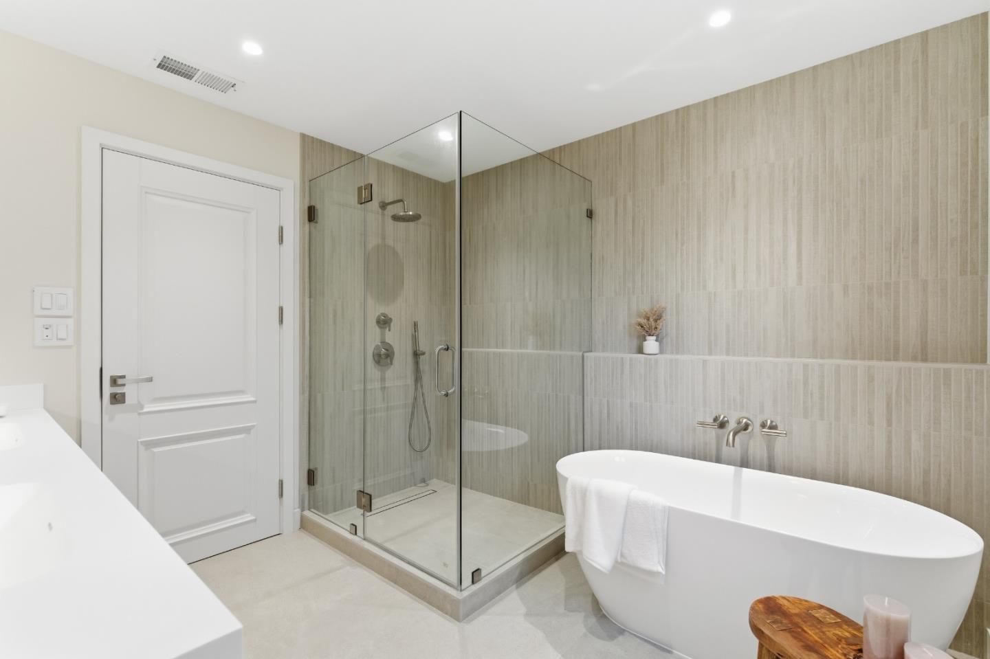 Detail Gallery Image 28 of 53 For 1531 Lorraine Ave, San Mateo,  CA 94401 - 4 Beds | 3 Baths