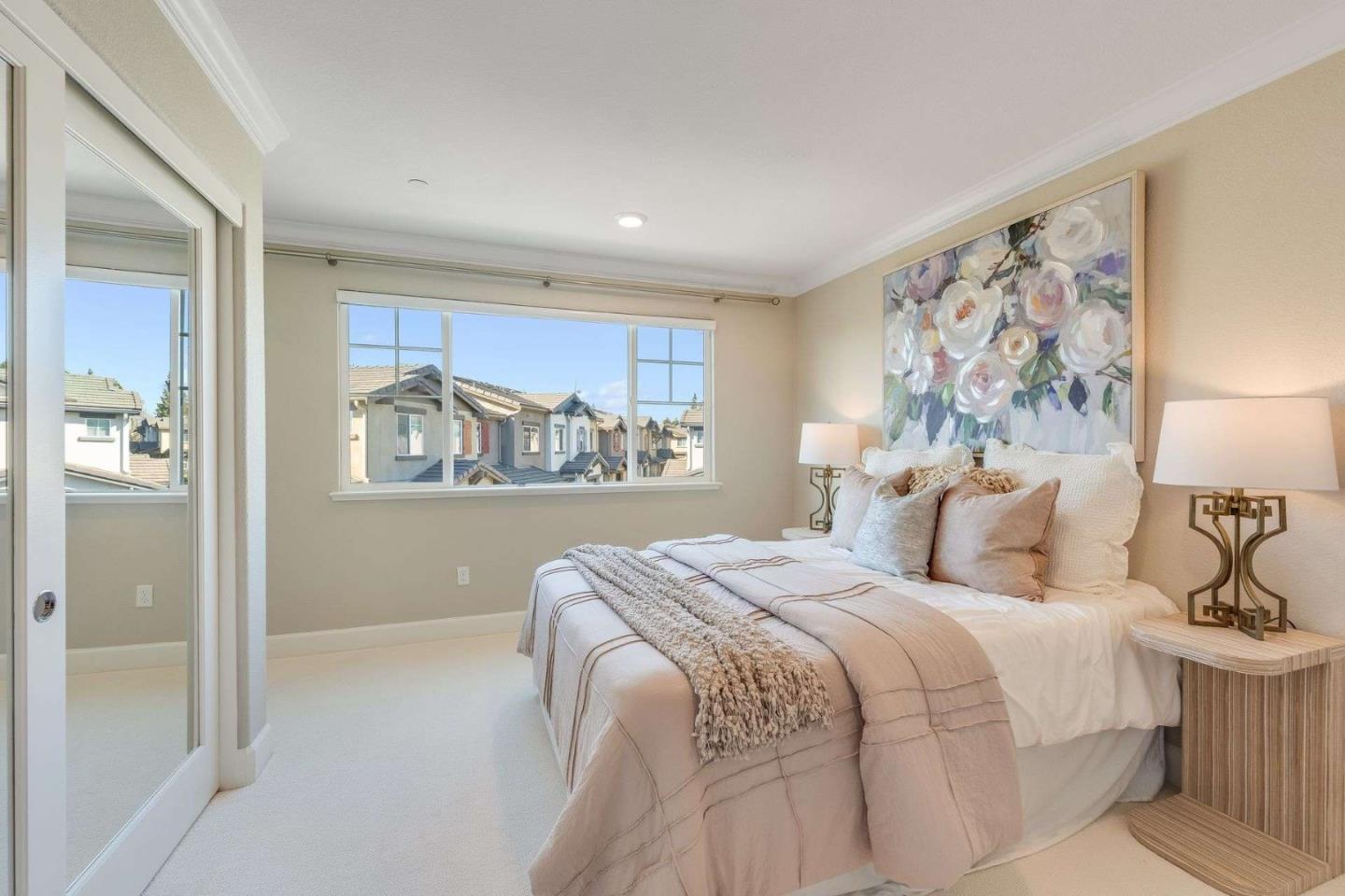 Detail Gallery Image 12 of 23 For 245 Spring Harvest Rd, Hayward,  CA 94544 - 3 Beds | 3 Baths