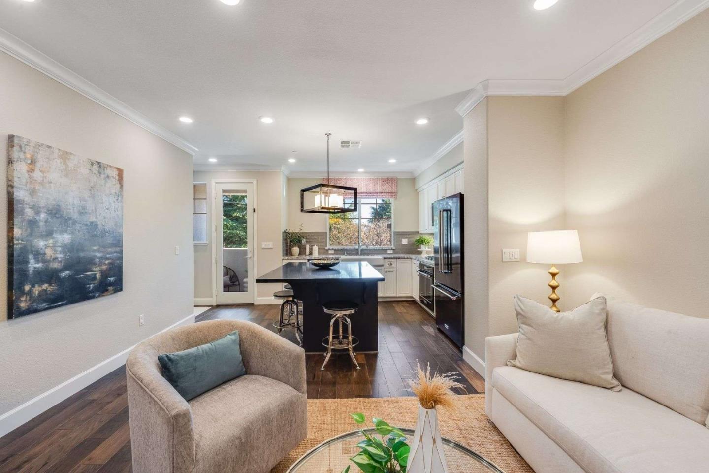 Detail Gallery Image 14 of 23 For 245 Spring Harvest Rd, Hayward,  CA 94544 - 3 Beds | 3 Baths