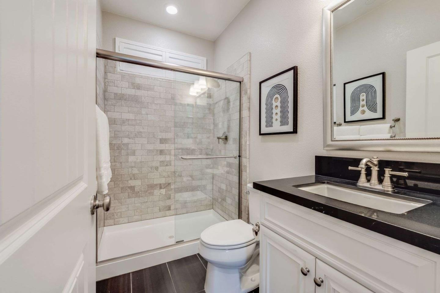 Detail Gallery Image 9 of 23 For 245 Spring Harvest Rd, Hayward,  CA 94544 - 3 Beds | 3 Baths