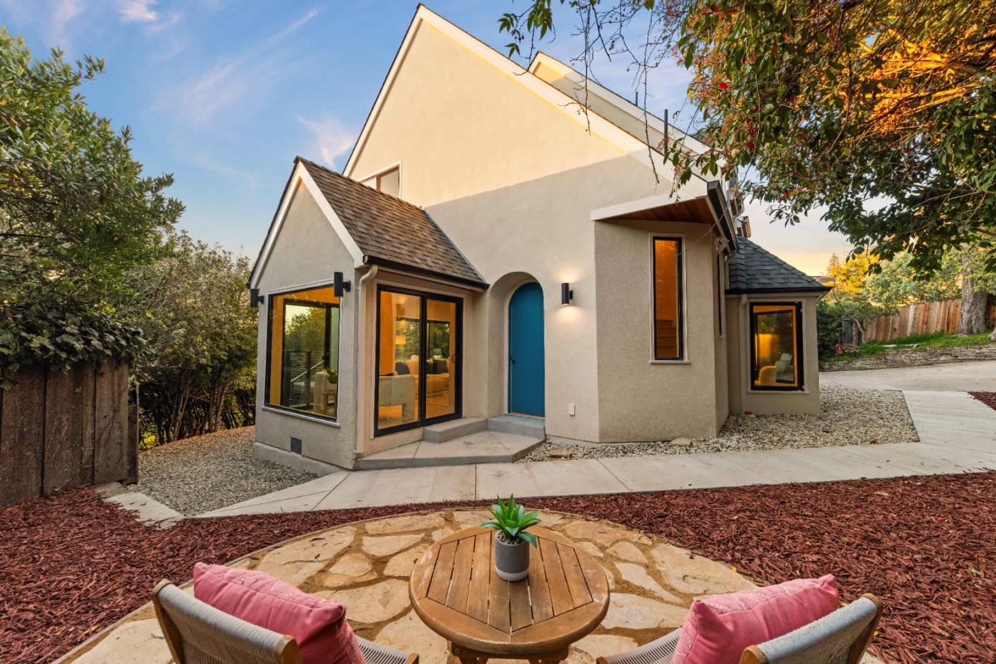 Detail Gallery Image 4 of 41 For 770 Santa Barbara Rd, Berkeley,  CA 94707 - 5 Beds | 3/1 Baths