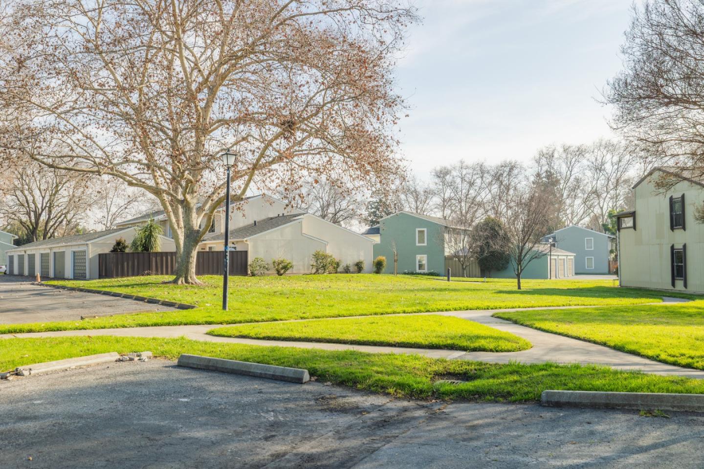 Detail Gallery Image 27 of 30 For 2005 Quadros Ln, San Jose,  CA 95131 - 4 Beds | 1/1 Baths