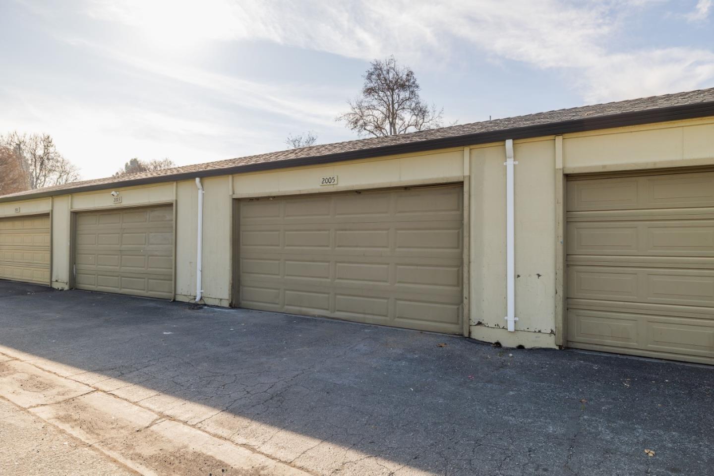 Detail Gallery Image 29 of 30 For 2005 Quadros Ln, San Jose,  CA 95131 - 4 Beds | 1/1 Baths