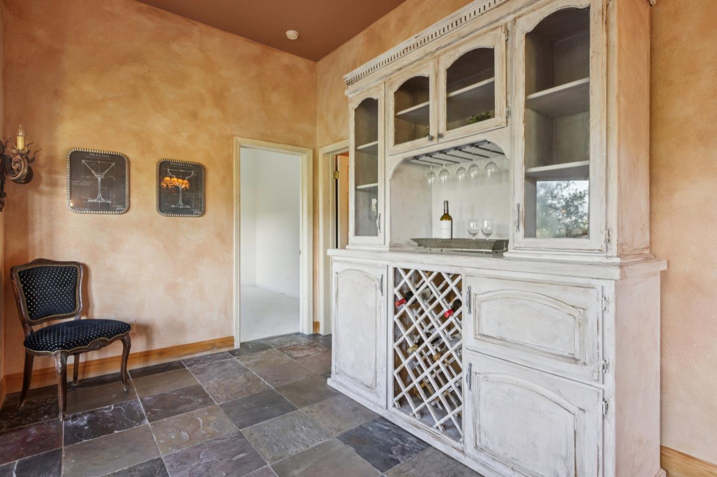 Detail Gallery Image 19 of 41 For 17864 Holiday Dr, Morgan Hill,  CA 95037 - 4 Beds | 3/1 Baths
