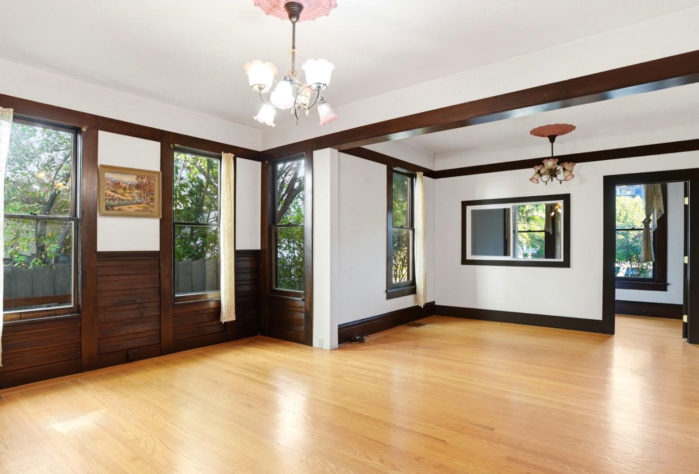 Detail Gallery Image 13 of 60 For 137 Elm St, San Mateo,  CA 94401 - 4 Beds | 3 Baths