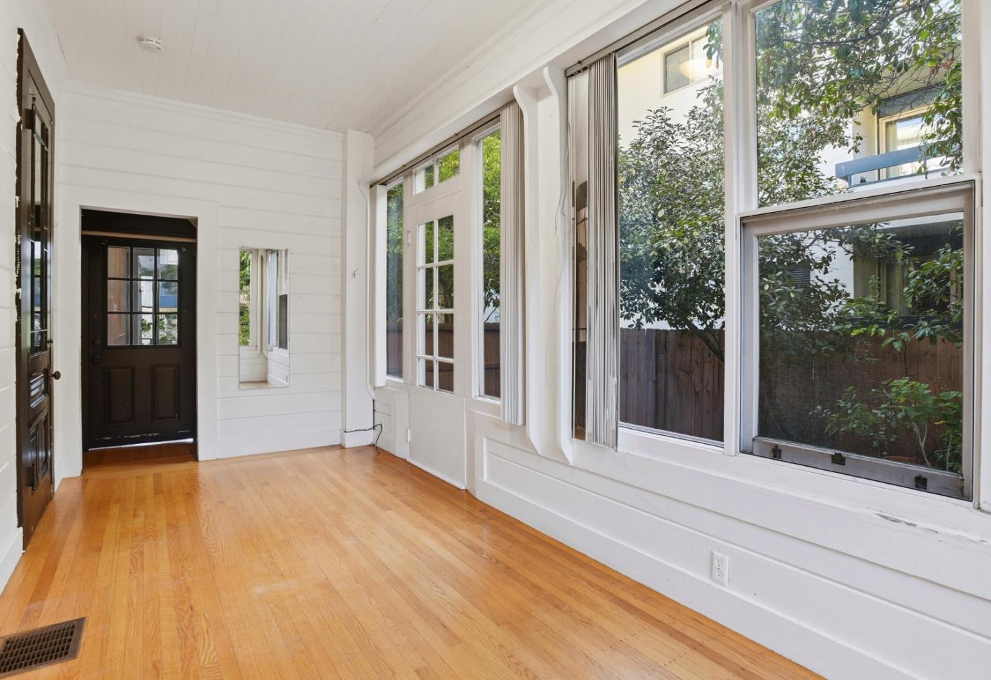 Detail Gallery Image 45 of 60 For 137 Elm St, San Mateo,  CA 94401 - 4 Beds | 3 Baths