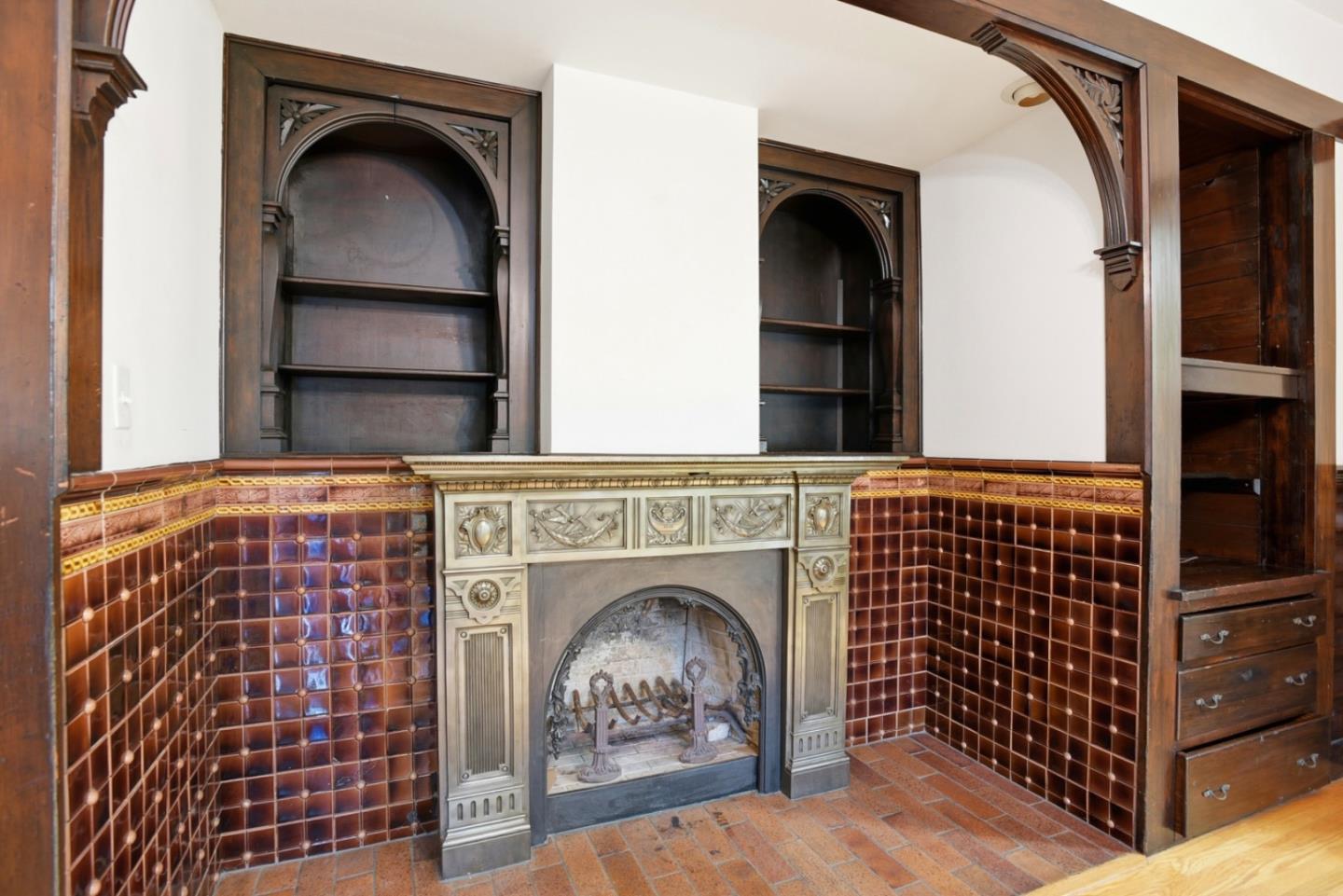 Detail Gallery Image 6 of 60 For 137 Elm St, San Mateo,  CA 94401 - 4 Beds | 3 Baths