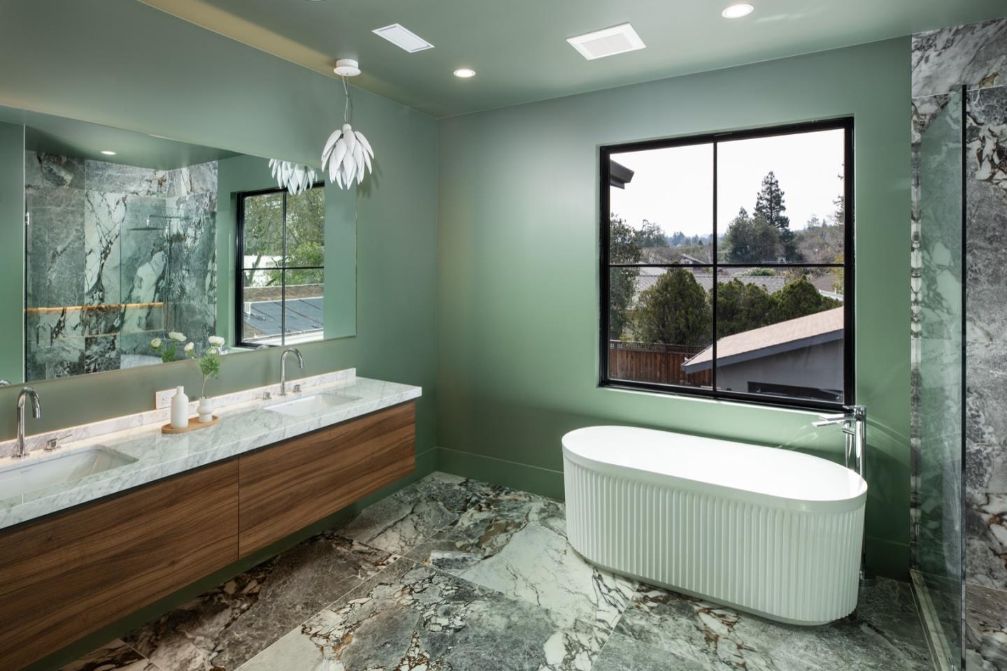 Detail Gallery Image 19 of 23 For 1866 Valparaiso Ave, Menlo Park,  CA 94025 - 5 Beds | 5/1 Baths