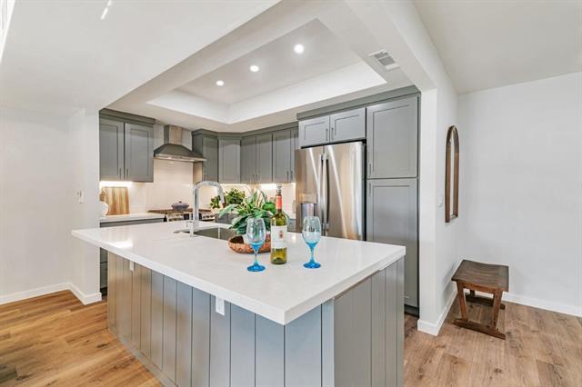 Detail Gallery Image 6 of 60 For 5155 Cribari Knls, San Jose,  CA 95135 - 2 Beds | 2 Baths