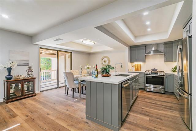 Detail Gallery Image 7 of 60 For 5155 Cribari Knls, San Jose,  CA 95135 - 2 Beds | 2 Baths