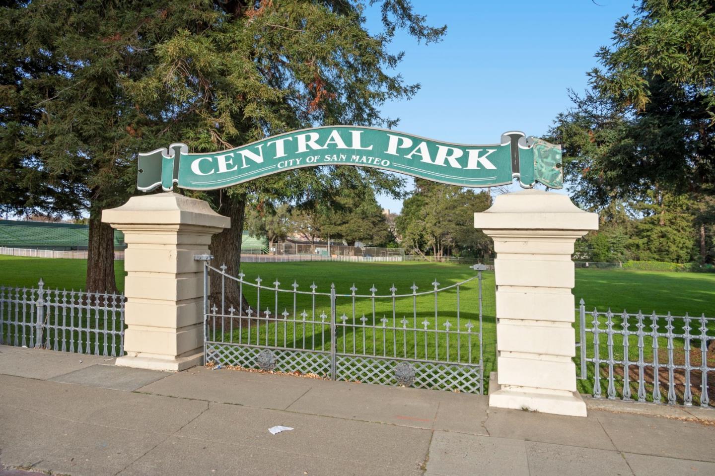 Detail Gallery Image 42 of 55 For 200 Elm St #102,  San Mateo,  CA 94401 - 3 Beds | 2 Baths