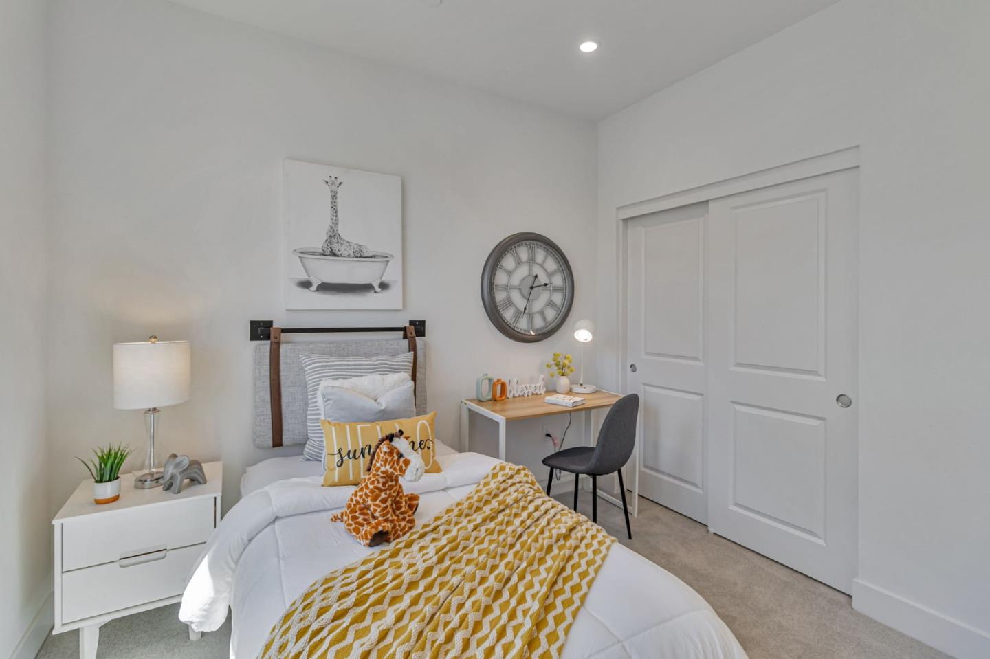 Detail Gallery Image 21 of 35 For 1112 Juana Ct, Palo Alto,  CA 94303 - 3 Beds | 3 Baths