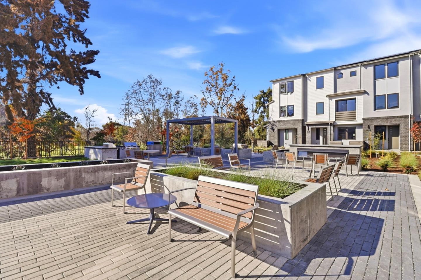 Detail Gallery Image 33 of 35 For 1112 Juana Ct, Palo Alto,  CA 94303 - 3 Beds | 3 Baths