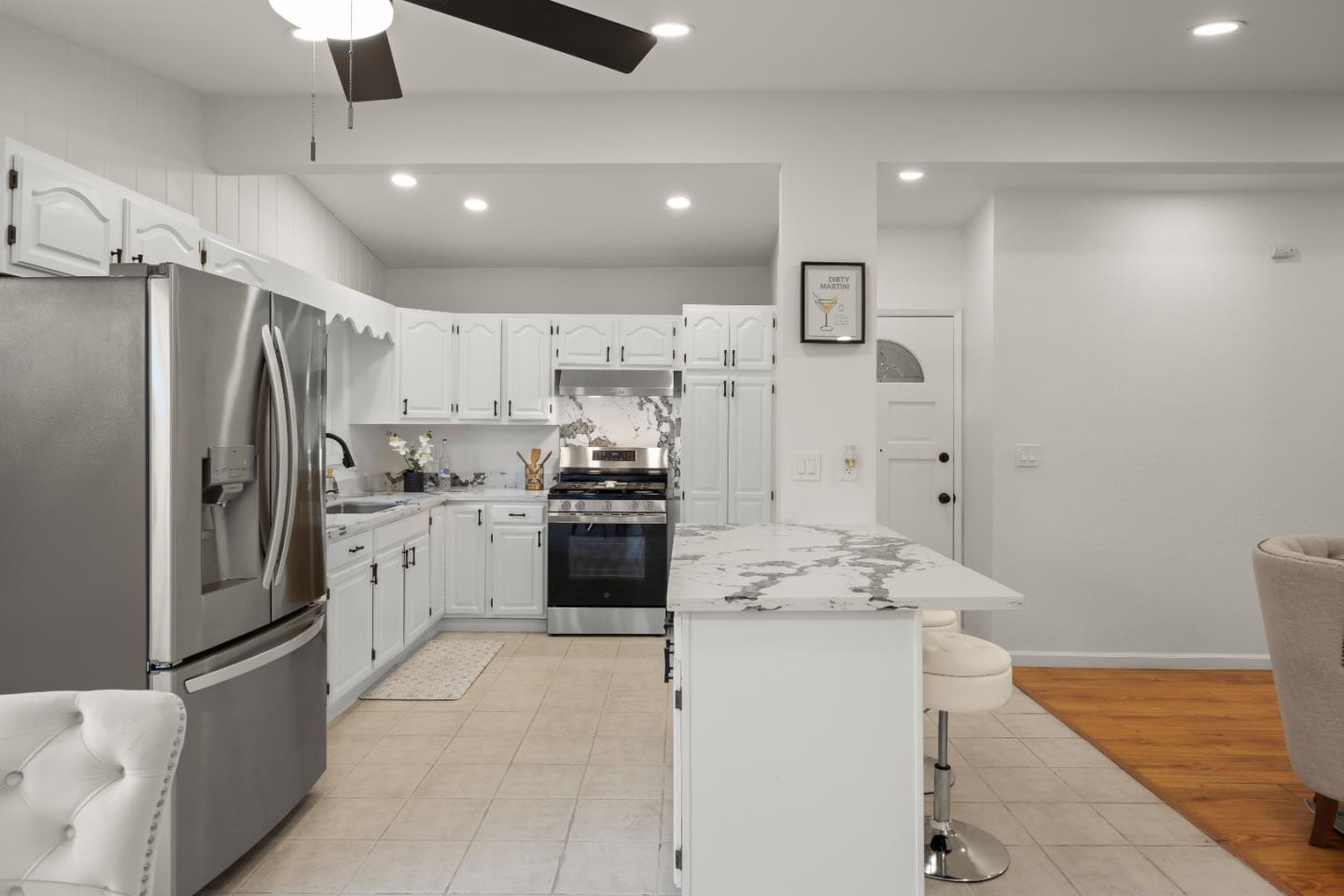 Detail Gallery Image 6 of 65 For 3332 Pepper Tree Ln, San Jose,  CA 95127 - 3 Beds | 1/1 Baths