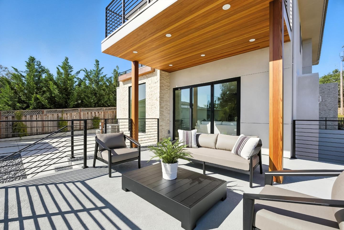 Detail Gallery Image 20 of 62 For 1127 Hillslope Pl, Los Altos,  CA 94024 - 6 Beds | 5/2 Baths