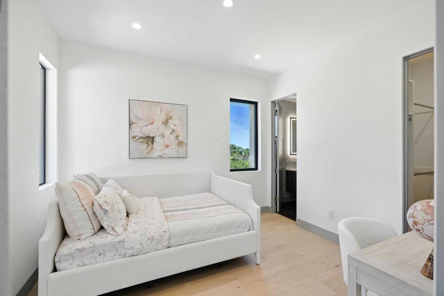 Detail Gallery Image 42 of 62 For 1127 Hillslope Pl, Los Altos,  CA 94024 - 6 Beds | 5/2 Baths