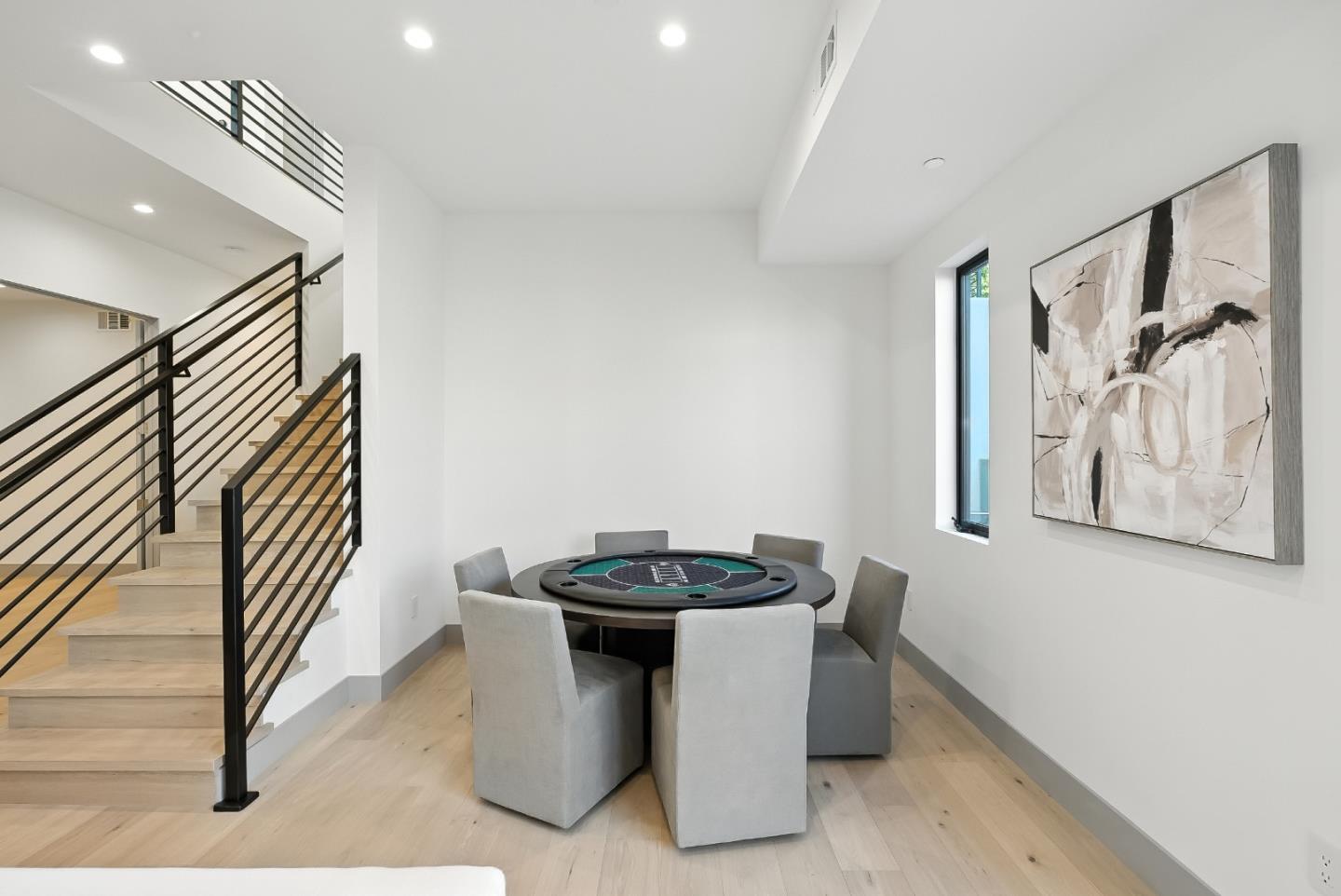 Detail Gallery Image 46 of 62 For 1127 Hillslope Pl, Los Altos,  CA 94024 - 6 Beds | 5/2 Baths