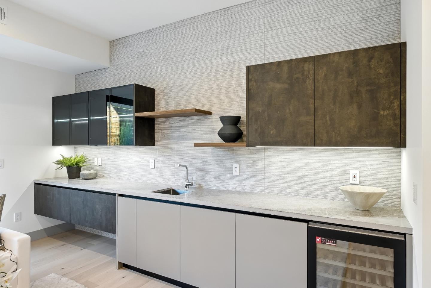 Detail Gallery Image 48 of 62 For 1127 Hillslope Pl, Los Altos,  CA 94024 - 6 Beds | 5/2 Baths