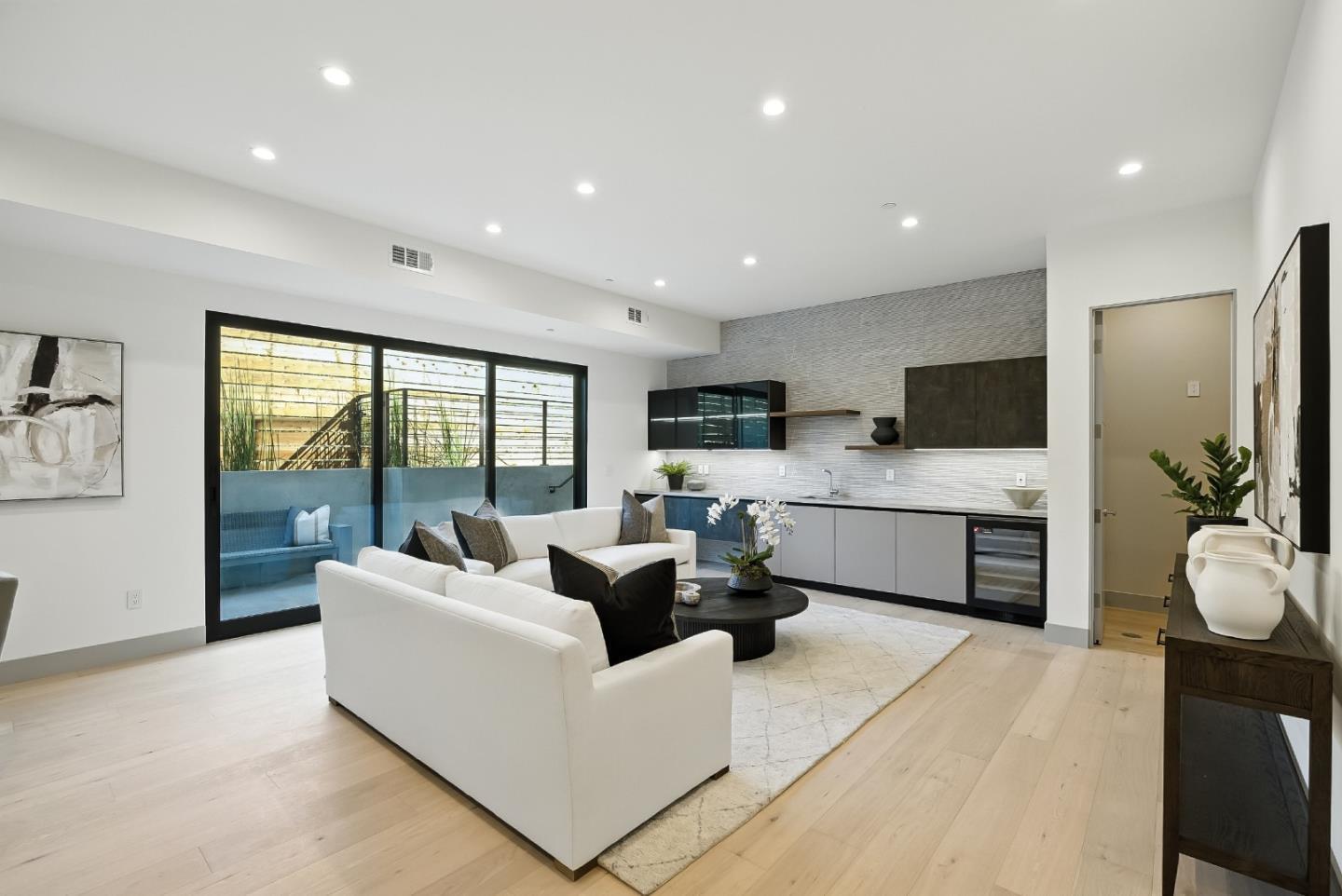 Detail Gallery Image 49 of 62 For 1127 Hillslope Pl, Los Altos,  CA 94024 - 6 Beds | 5/2 Baths