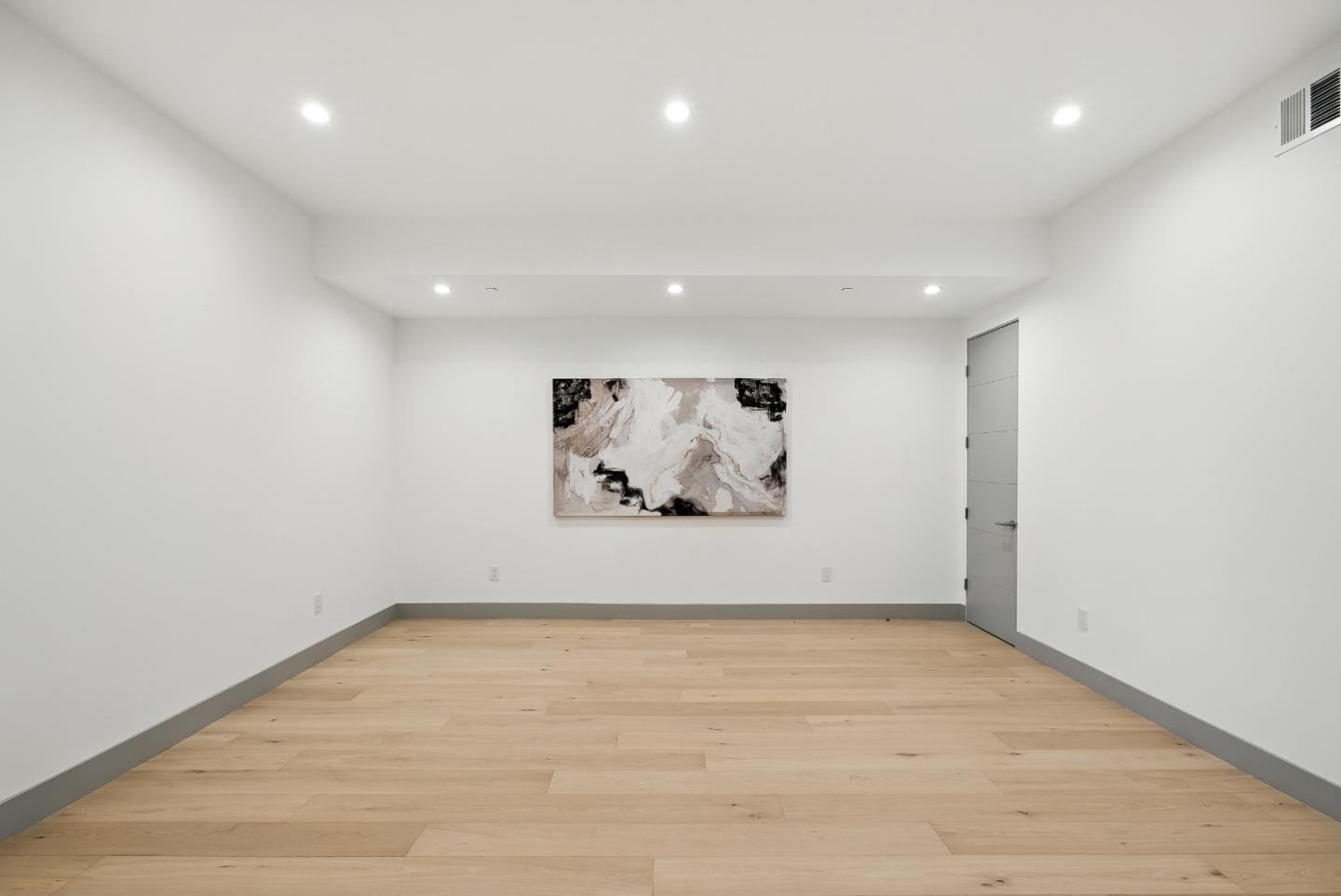 Detail Gallery Image 50 of 62 For 1127 Hillslope Pl, Los Altos,  CA 94024 - 6 Beds | 5/2 Baths