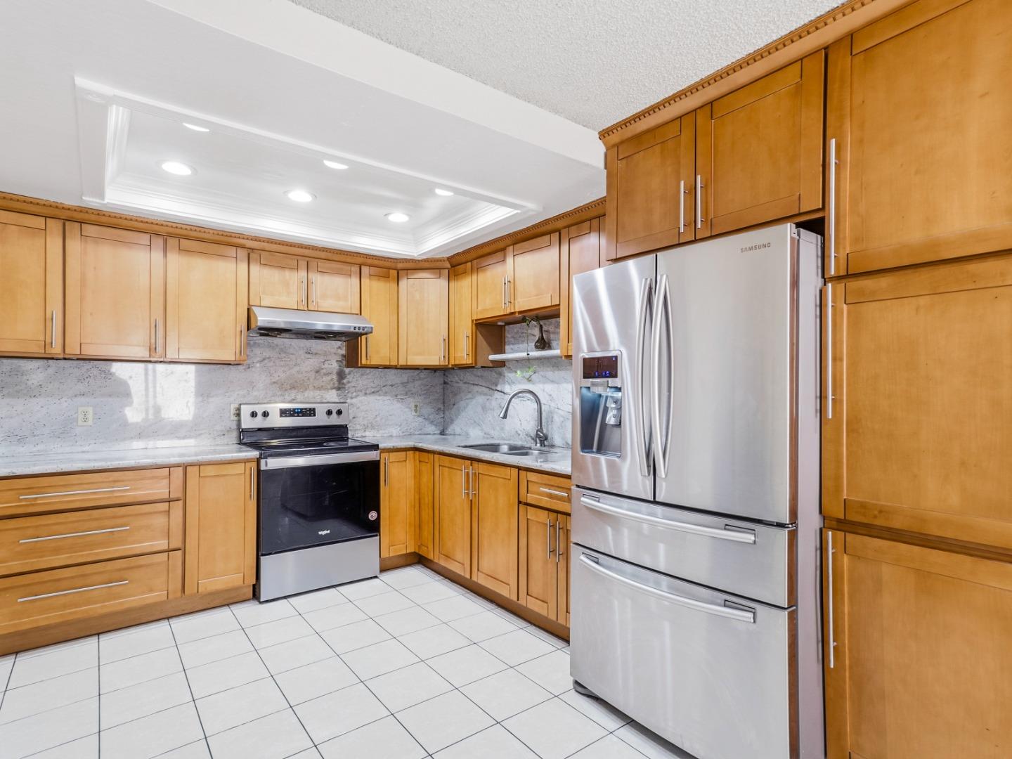 Detail Gallery Image 10 of 22 For 1127 Spiro Dr, San Jose,  CA 95116 - 3 Beds | 2 Baths