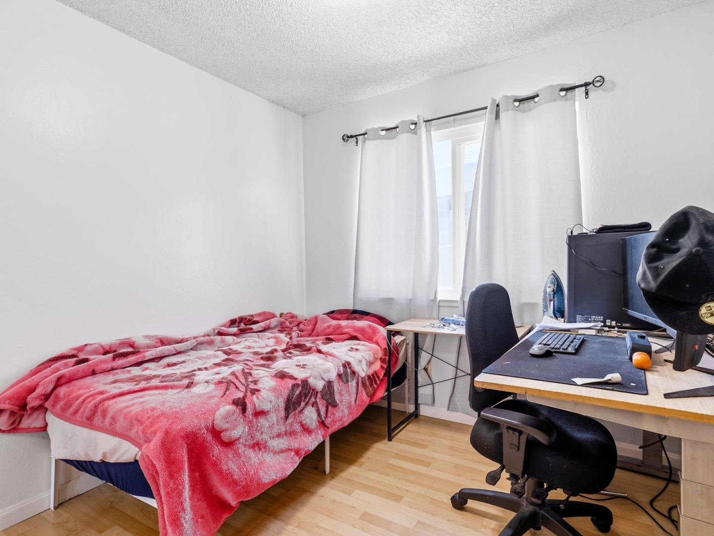 Detail Gallery Image 18 of 22 For 1127 Spiro Dr, San Jose,  CA 95116 - 3 Beds | 2 Baths