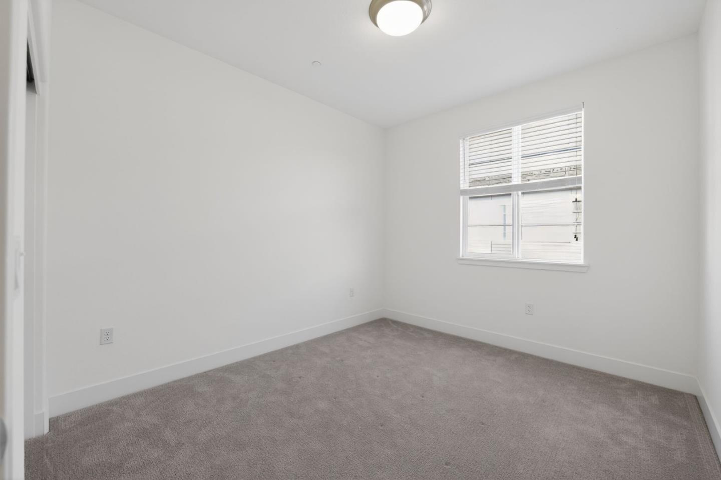 Detail Gallery Image 14 of 37 For 392 Line St, Hayward,  CA 94544 - 4 Beds | 3/1 Baths