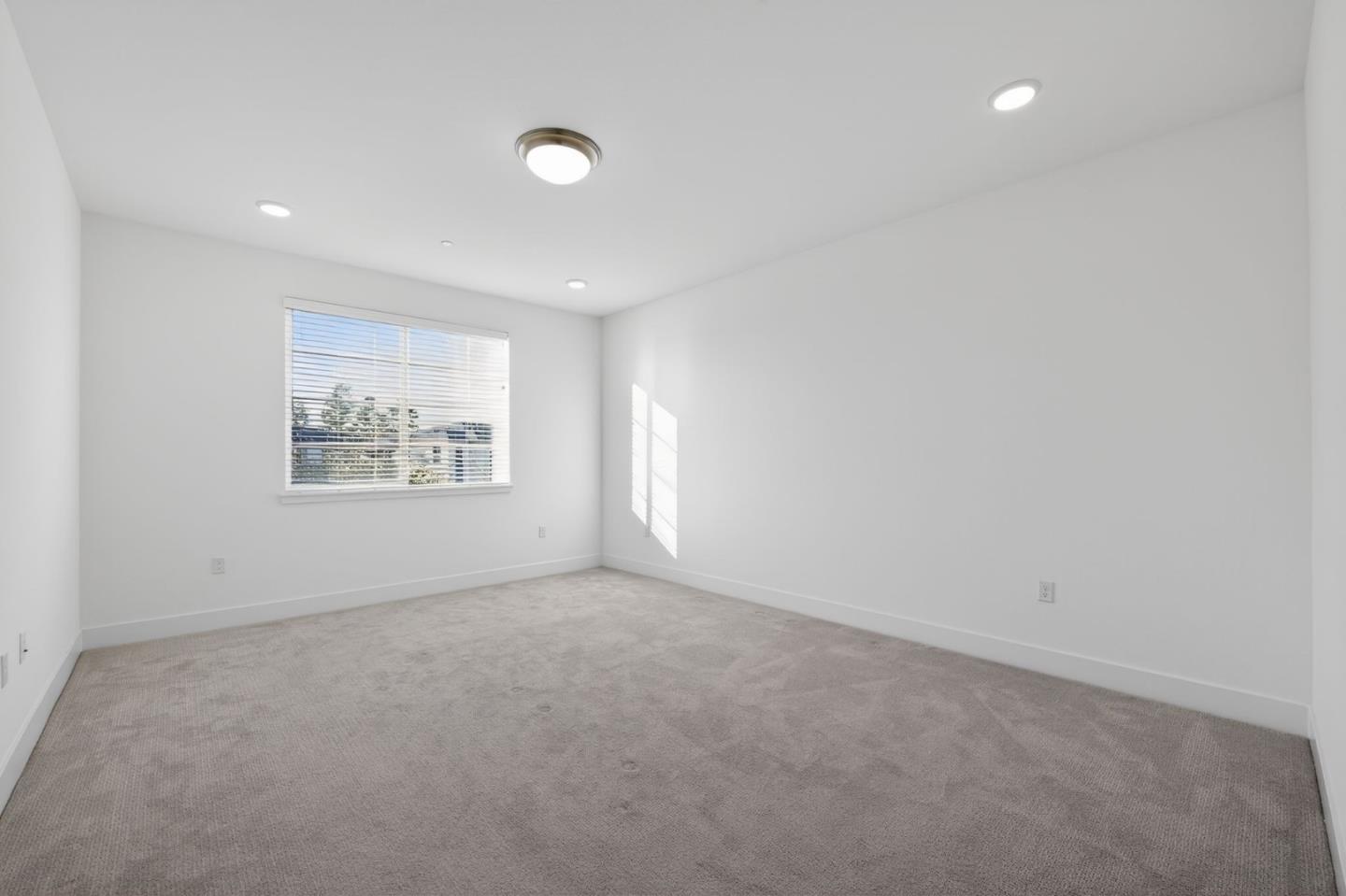 Detail Gallery Image 15 of 37 For 392 Line St, Hayward,  CA 94544 - 4 Beds | 3/1 Baths