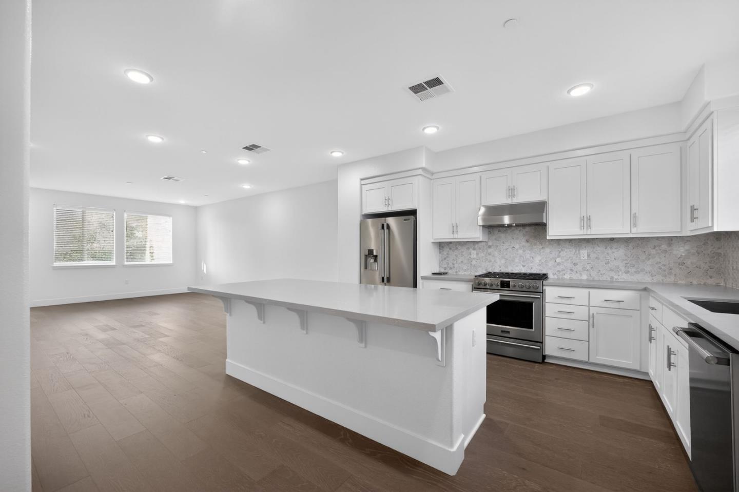 Detail Gallery Image 23 of 37 For 392 Line St, Hayward,  CA 94544 - 4 Beds | 3/1 Baths