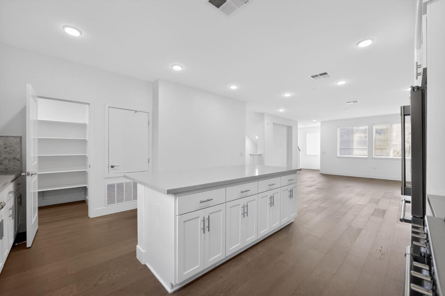 Detail Gallery Image 25 of 37 For 392 Line St, Hayward,  CA 94544 - 4 Beds | 3/1 Baths