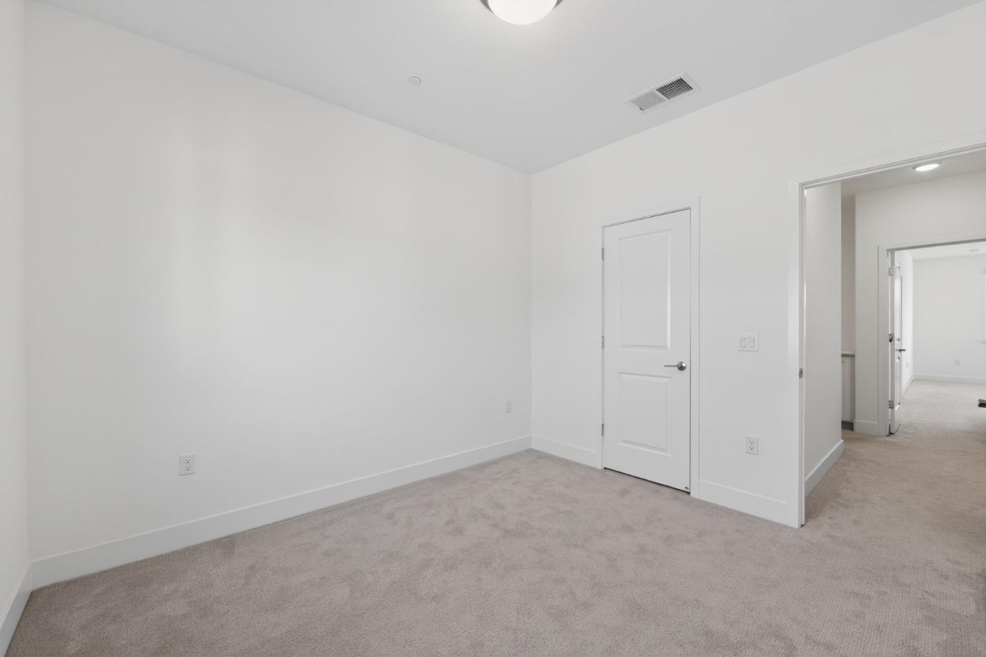 Detail Gallery Image 29 of 37 For 392 Line St, Hayward,  CA 94544 - 4 Beds | 3/1 Baths