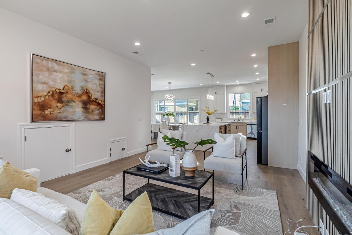 Detail Gallery Image 10 of 44 For 304-308 Redwood Ave, Redwood City,  CA 94061 - 7 Beds | 5/1 Baths