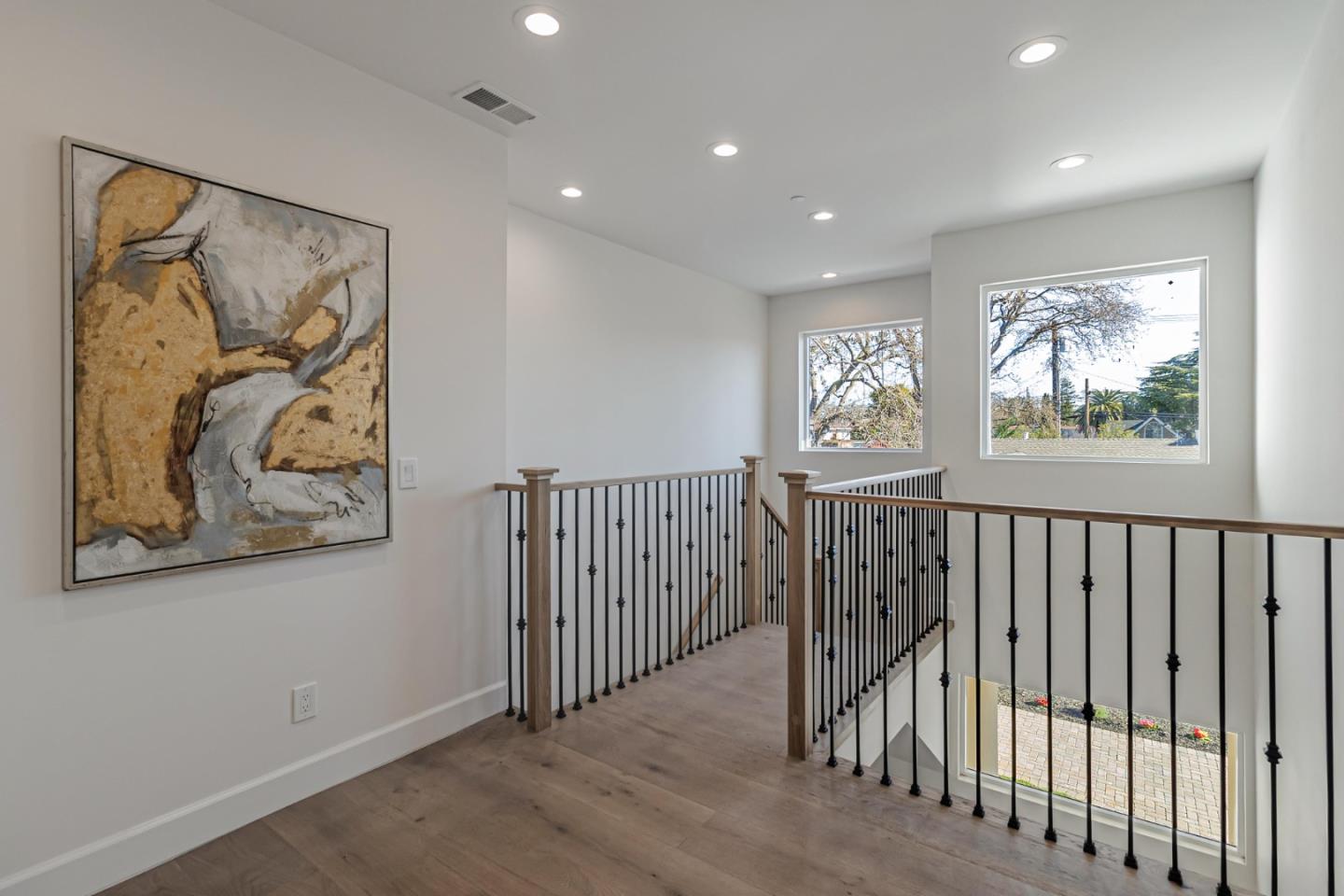 Detail Gallery Image 18 of 44 For 304-308 Redwood Ave, Redwood City,  CA 94061 - 7 Beds | 5/1 Baths