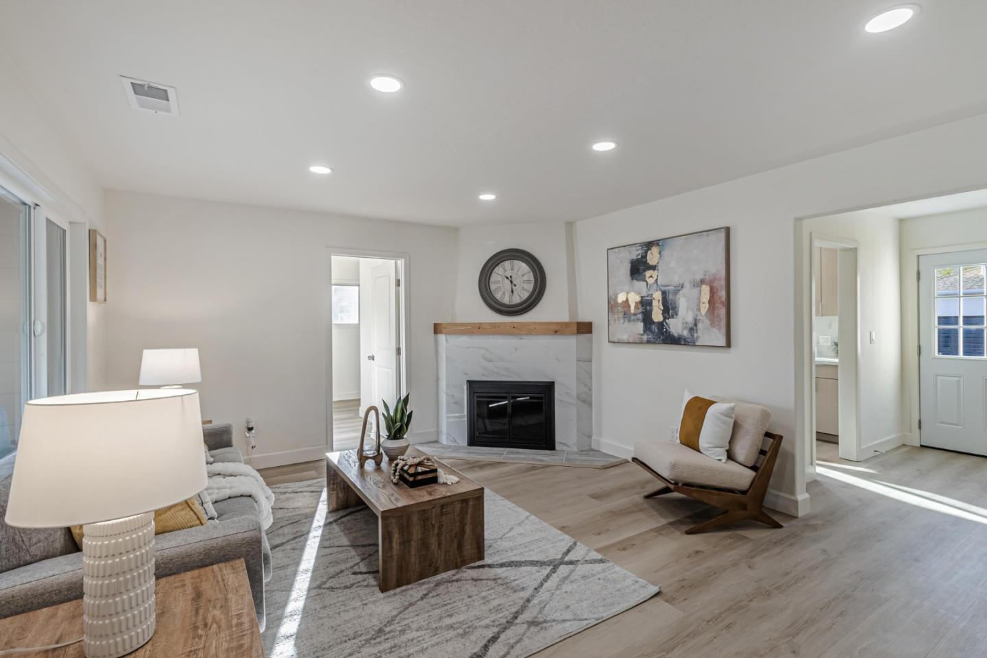 Detail Gallery Image 31 of 44 For 304-308 Redwood Ave, Redwood City,  CA 94061 - 7 Beds | 5/1 Baths