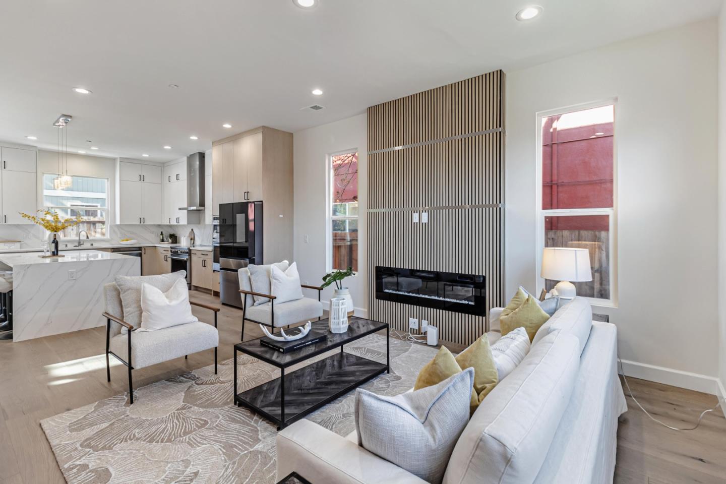 Detail Gallery Image 8 of 44 For 304-308 Redwood Ave, Redwood City,  CA 94061 - 7 Beds | 5/1 Baths