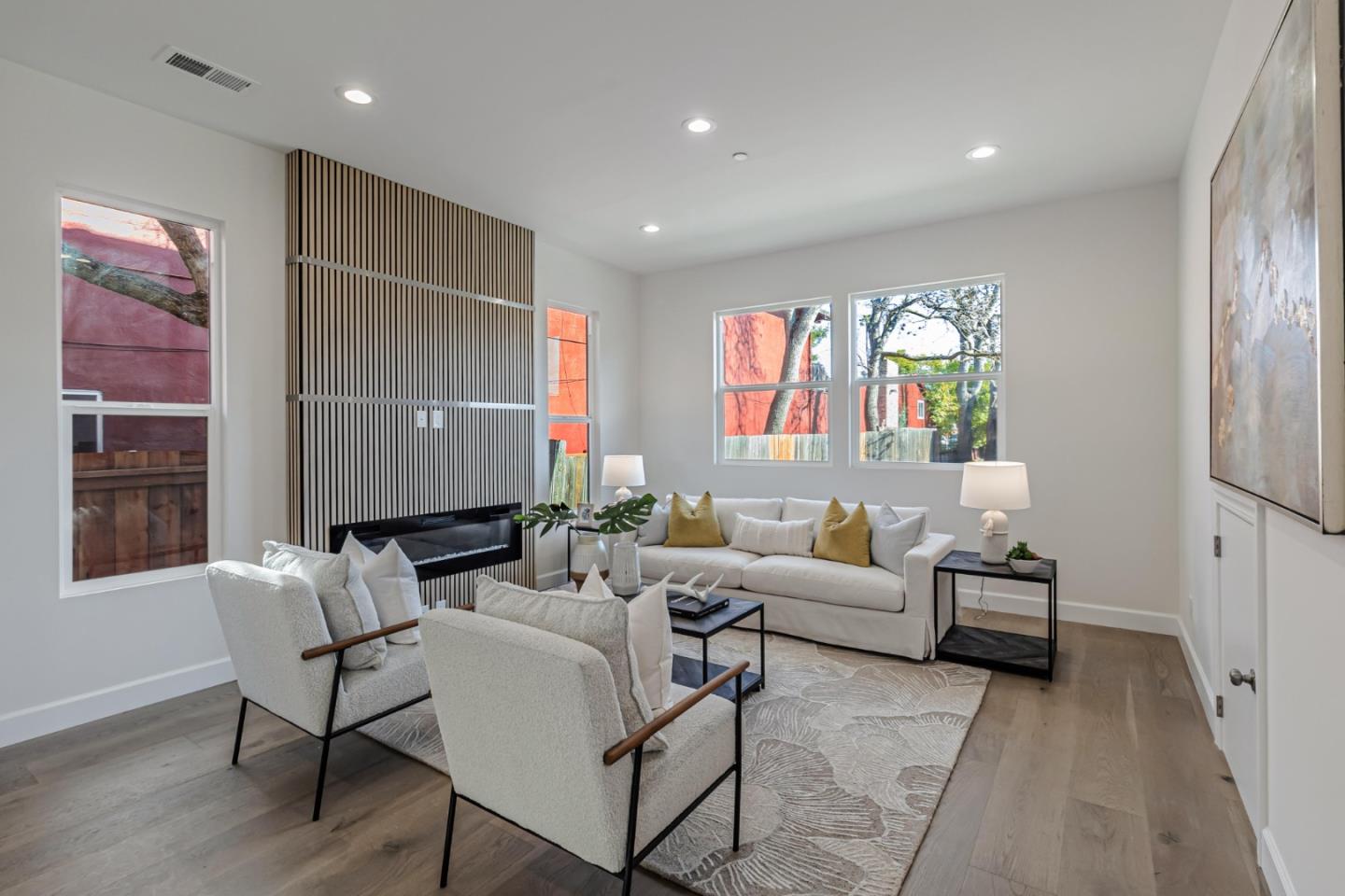 Detail Gallery Image 9 of 44 For 304-308 Redwood Ave, Redwood City,  CA 94061 - 7 Beds | 5/1 Baths