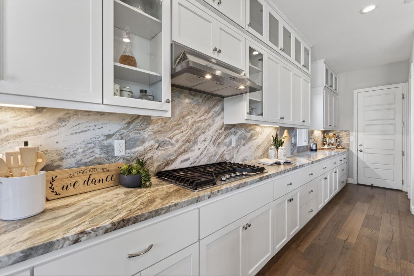 Detail Gallery Image 17 of 59 For 18675 Corte Paterna, Morgan Hill,  CA 95037 - 4 Beds | 3/1 Baths