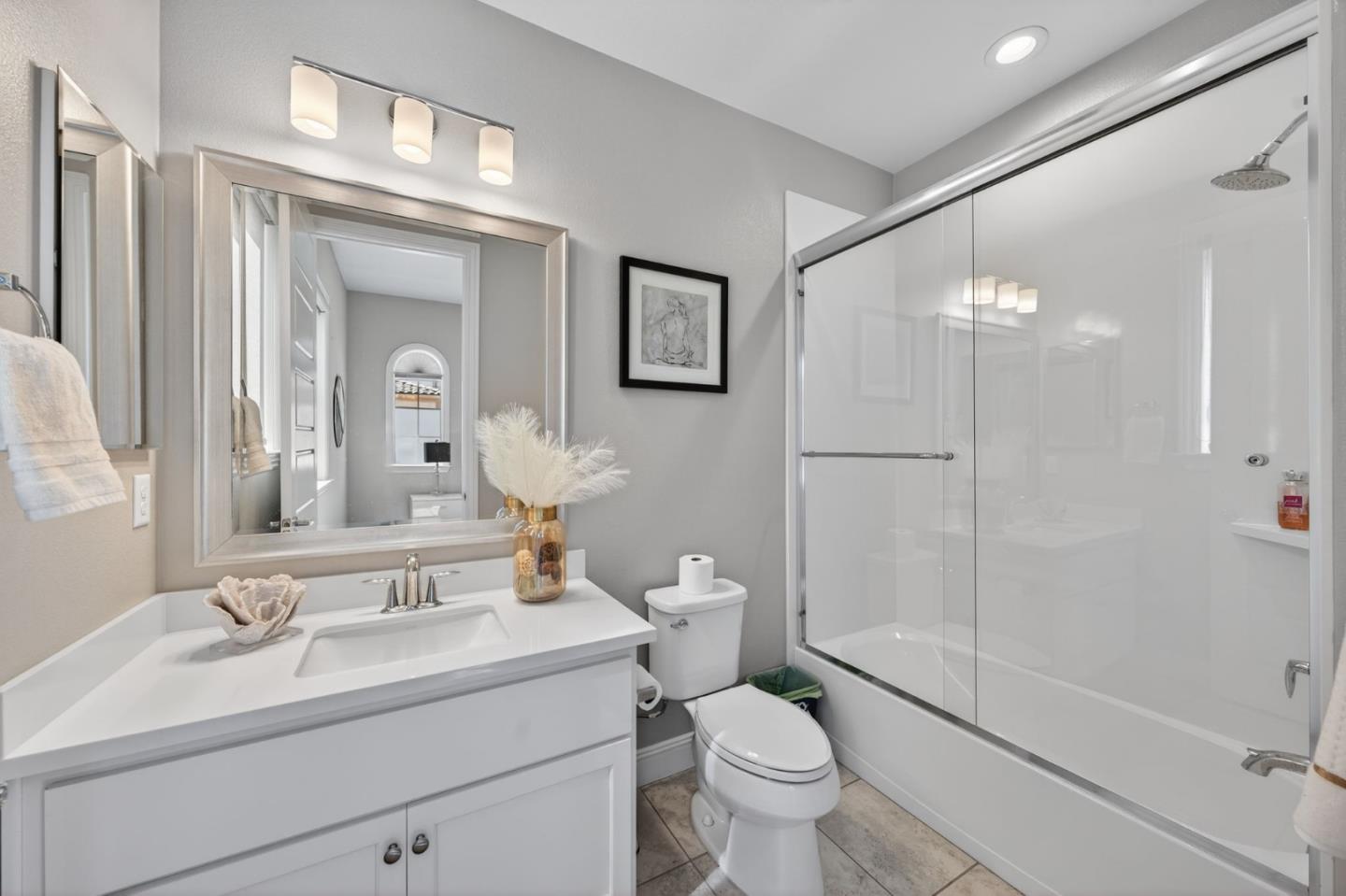 Detail Gallery Image 24 of 59 For 18675 Corte Paterna, Morgan Hill,  CA 95037 - 4 Beds | 3/1 Baths