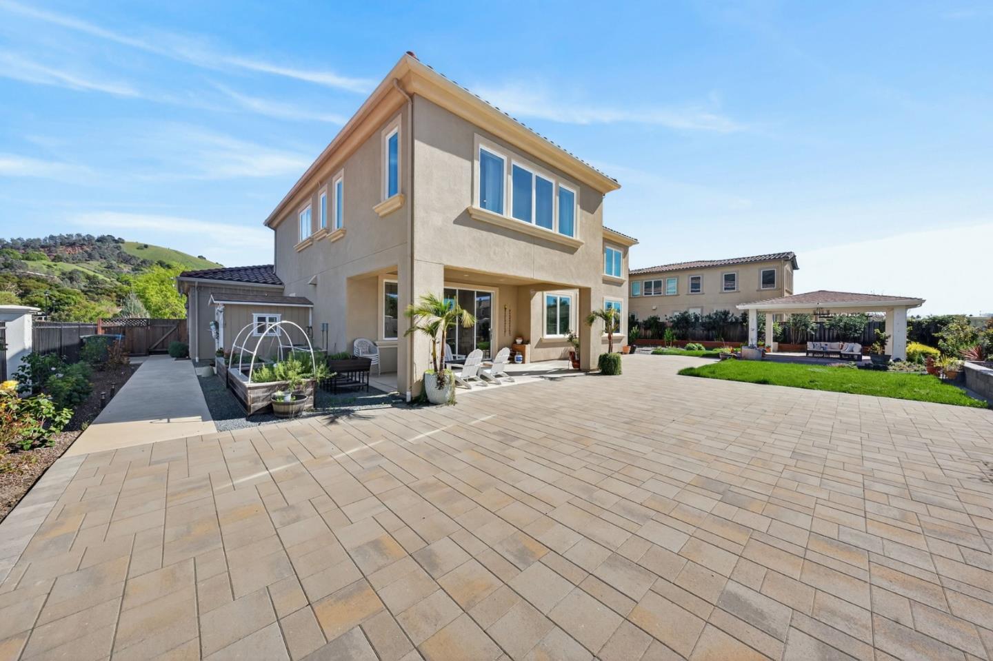 Detail Gallery Image 44 of 59 For 18675 Corte Paterna, Morgan Hill,  CA 95037 - 4 Beds | 3/1 Baths