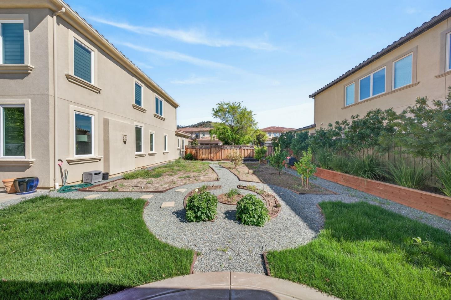 Detail Gallery Image 49 of 59 For 18675 Corte Paterna, Morgan Hill,  CA 95037 - 4 Beds | 3/1 Baths